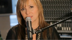 How to Sing Like Christina Aguilera