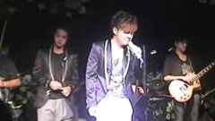 一絲不掛