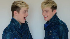 Jedward 石頭剪刀布