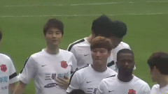 Xiumin和RM成員入座