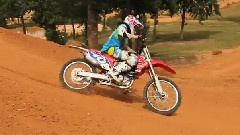 女子越野摩托車極限挑戰賽