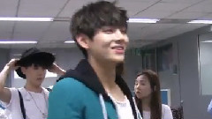 官網更新 讓我們學習金泰亨的舞蹈吧