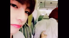 金泰亨自拍更新 窩要離開惹田柾國在我旁邊