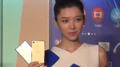甜美出場