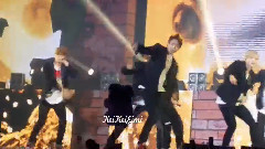 金泰亨拍打田柾國屁股