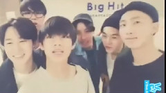 V App直播 防彈少年團為樸智旻(JIMIN)慶生