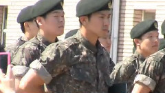 鄭允浩訓練結業典禮