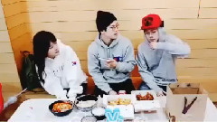 V APP Mad Clown,Monsta X 周憲,EXY