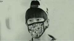 玫瑰園里的易烊千璽