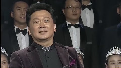 草原上升起不落的太陽