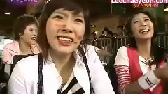 太妍挑戰云霄飛車上涂口紅 2