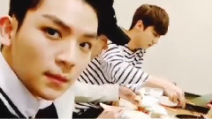 Vapp TeenTop在VAPP中進行久違的吃放