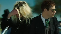 The Kills - Doing It To Death