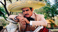 Vicente Fernández - No Me Se Rajar 現場版