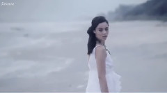 All She Is (Ella Es)