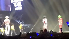 半月朋友上臺全舞臺