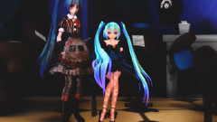 壞掉的玩具木偶Old Doll