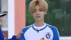 跨步游戲考驗平衡力