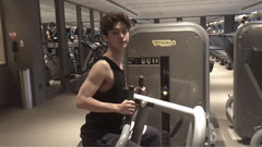 奔狍小劇場滴～鹿Boss健身打卡～這個夏天,主題是運動!