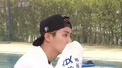 鹿晗蒙對趕趟 鄧超與陳意涵無奈落水