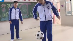 鹿晗展現精湛球技 看呆鄧超等人