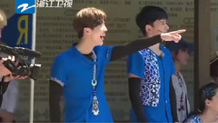 奔跑吧兄弟第六期未播片段:不容易!黃隊挑戰高難度KTV