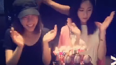 Tiffany Instagram更新慶生影像