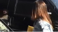 粉絲拍Tiffany太專心 太妍被當路人尷尬喊借過