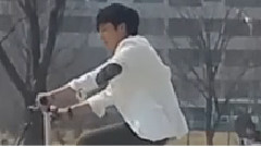 騎自行車的Roy Kim
