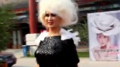 化身LadyGaGa北京紅毯