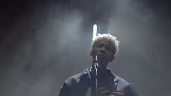 瘋了一樣