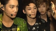 后臺允浩指導EXO