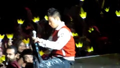 TOP Hands Uo Encore Honda Center Anaheim