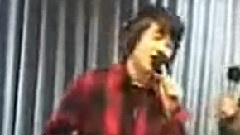 只會流淚的傻瓜