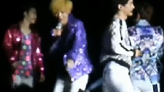 鹿晗對D.O 說Fighting!