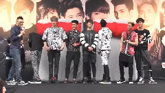 成員們躺床合照 Part5