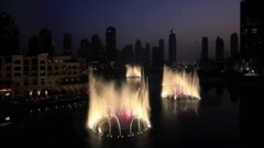 天地之間 最美噴泉