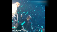 觀看鐘鉉演唱會