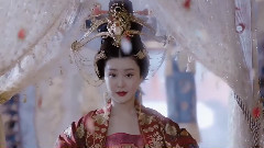 雙兒被封王后華服登殿氣暈貴妃