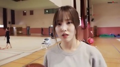 俞娜2017春節特別節目偶像田徑大賽韻律體操