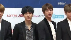 紅毯 防彈少年團 & GOT7 cut