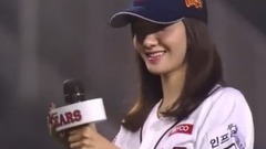 允兒 蠶室棒球賽 開球視頻