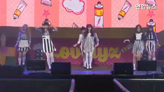 WoW! Stage Showcase (R U Ready ?? ? ? ??)-170227