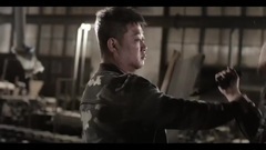 把酒倒滿