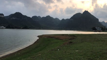  - 聽?？薜穆曇?，自己心里在流淚