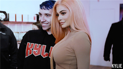 【我滴天啊】Kylie Jenner現身個人品牌門店!