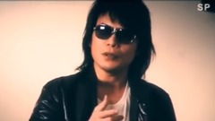 伍佰 - 正面迎擊采訪伍佰片段