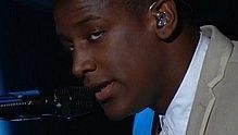 Labrinth&艾梅麗·桑德 - Beneath Your Beautiful 現場版