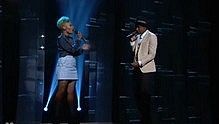 Labrinth&Emeli Sande - Beneath Your Beautiful 現場版