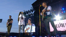 Chris Martin & Ariana Grande - Don't Look Back In Anger - One Love Manchester現場版 2017